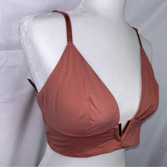 Victoria’s Secret Bralette Deep Metal V Plunge Triangle Adjustable Strap Pull on - Picture 4 of 7